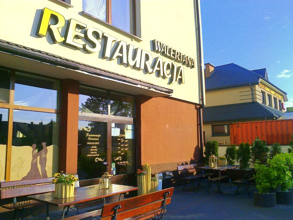 Hotel Grochowski Lukow Exterior photo